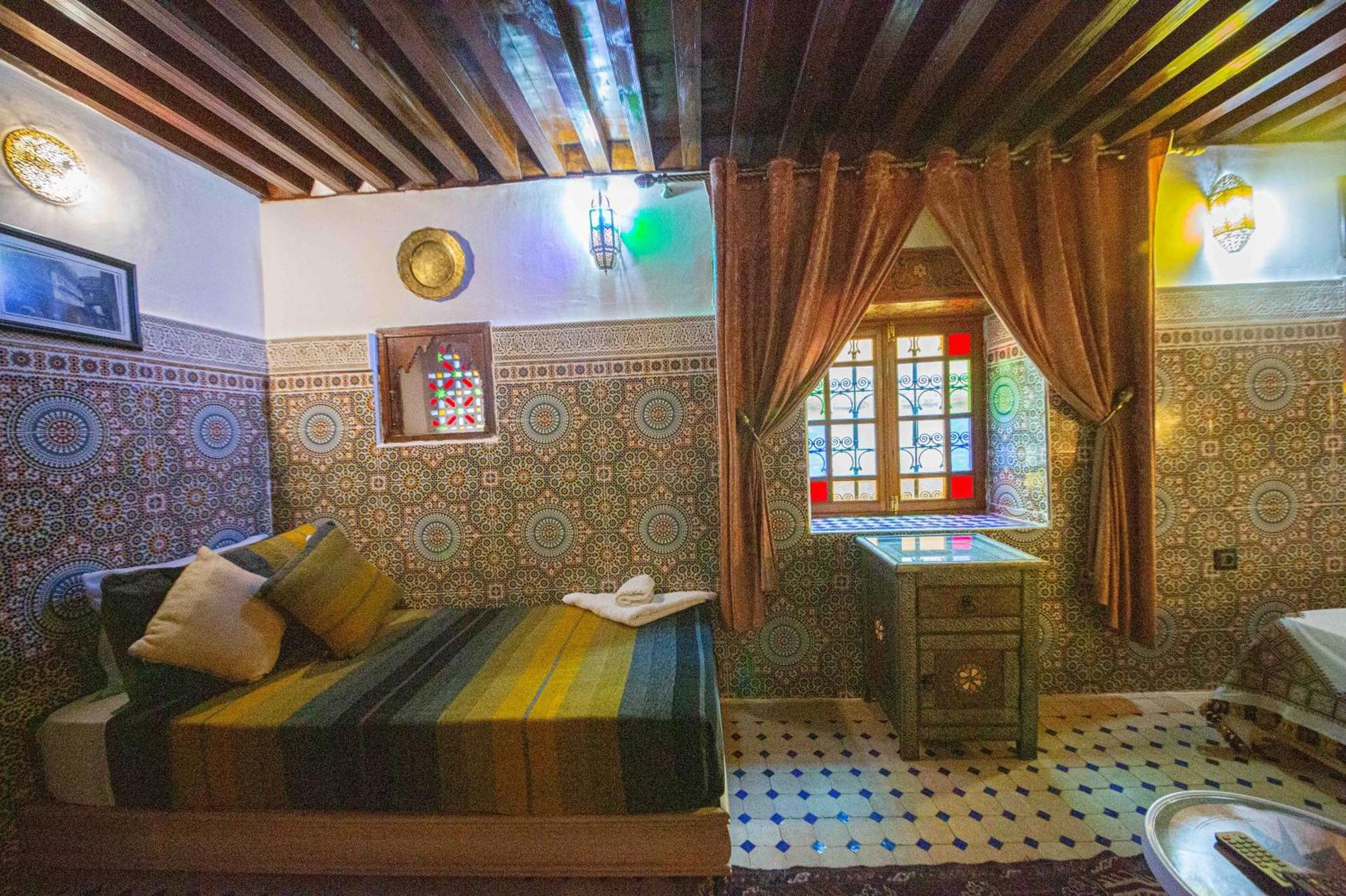 Riad Le Petit Patrimoine De Фес Екстериор снимка